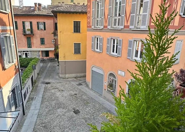 Nel Cuore Di Cernobbio